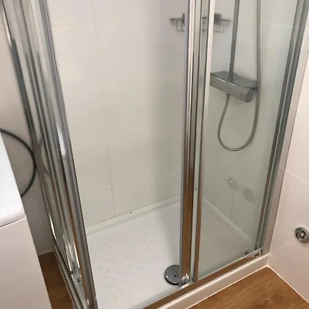 Apartman Oh La Life Achakay!